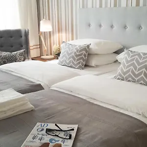 Bed and breakfast Flores